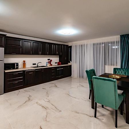 Moky Rezident 2 Apartamento Arad Exterior foto