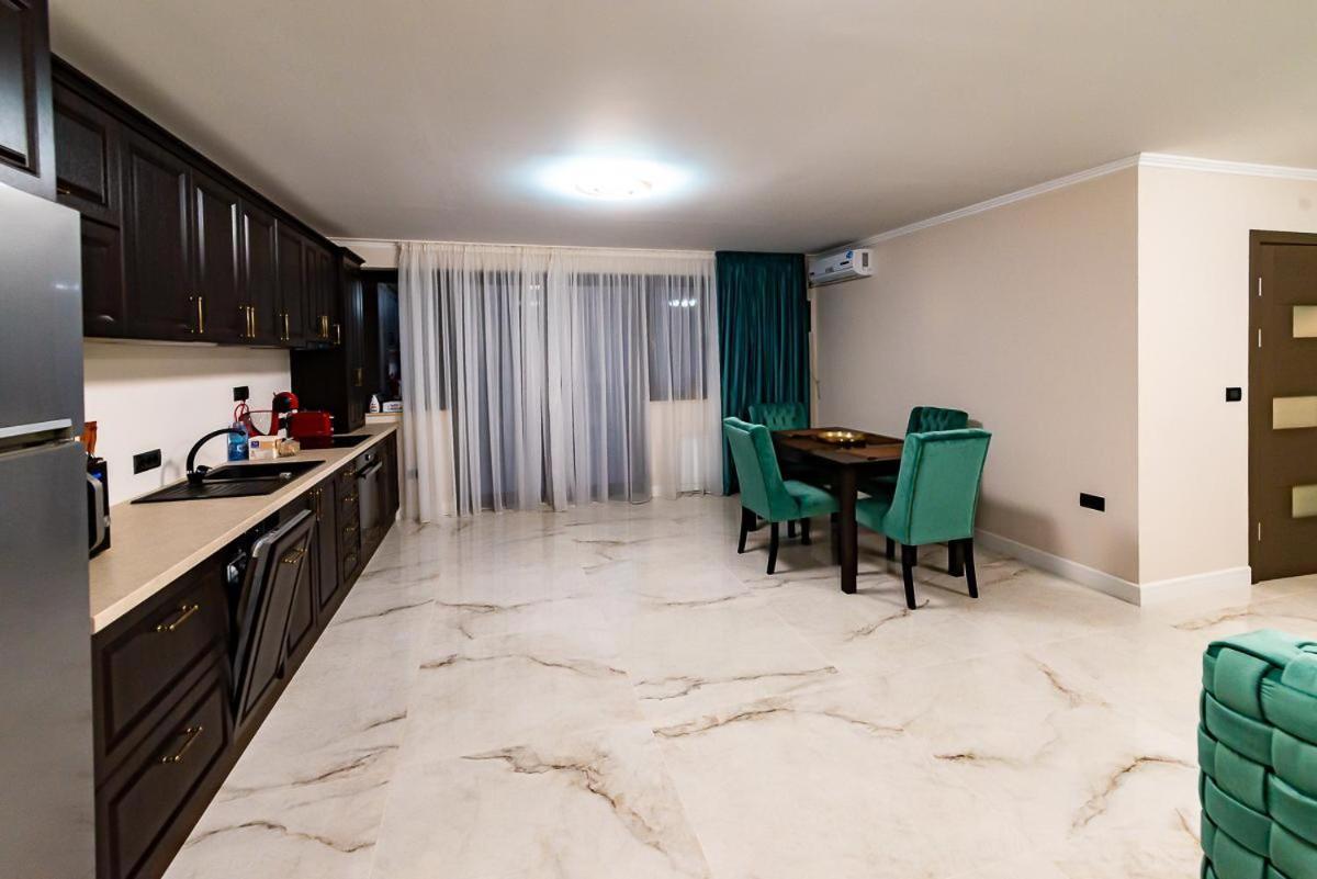 Moky Rezident 2 Apartamento Arad Exterior foto