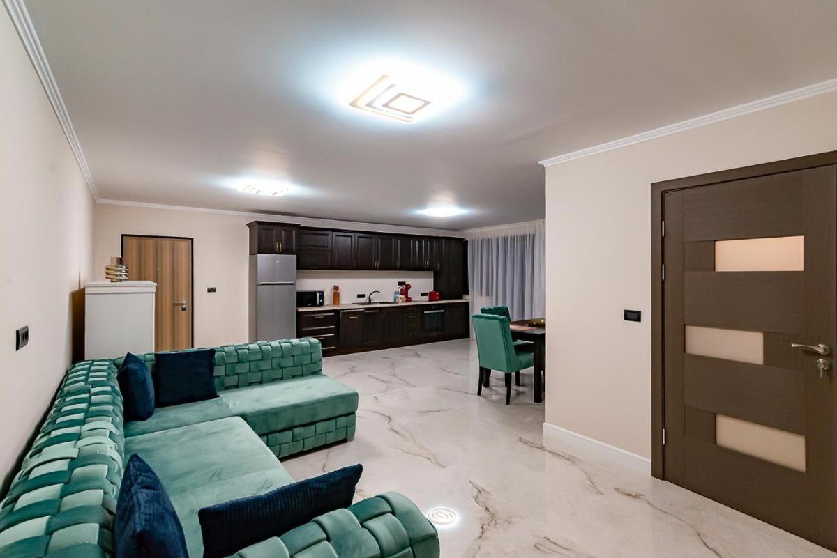 Moky Rezident 2 Apartamento Arad Exterior foto